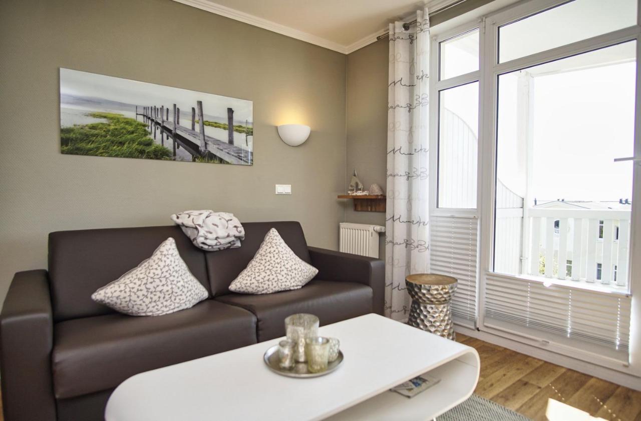 Mit Meerblick Und Balkon, Gratis Nutzung Vom Ahoi Erlebnisbad Und Sauna In Sellin - Meeresblick Fewo 25 Goehren  Exteriör bild