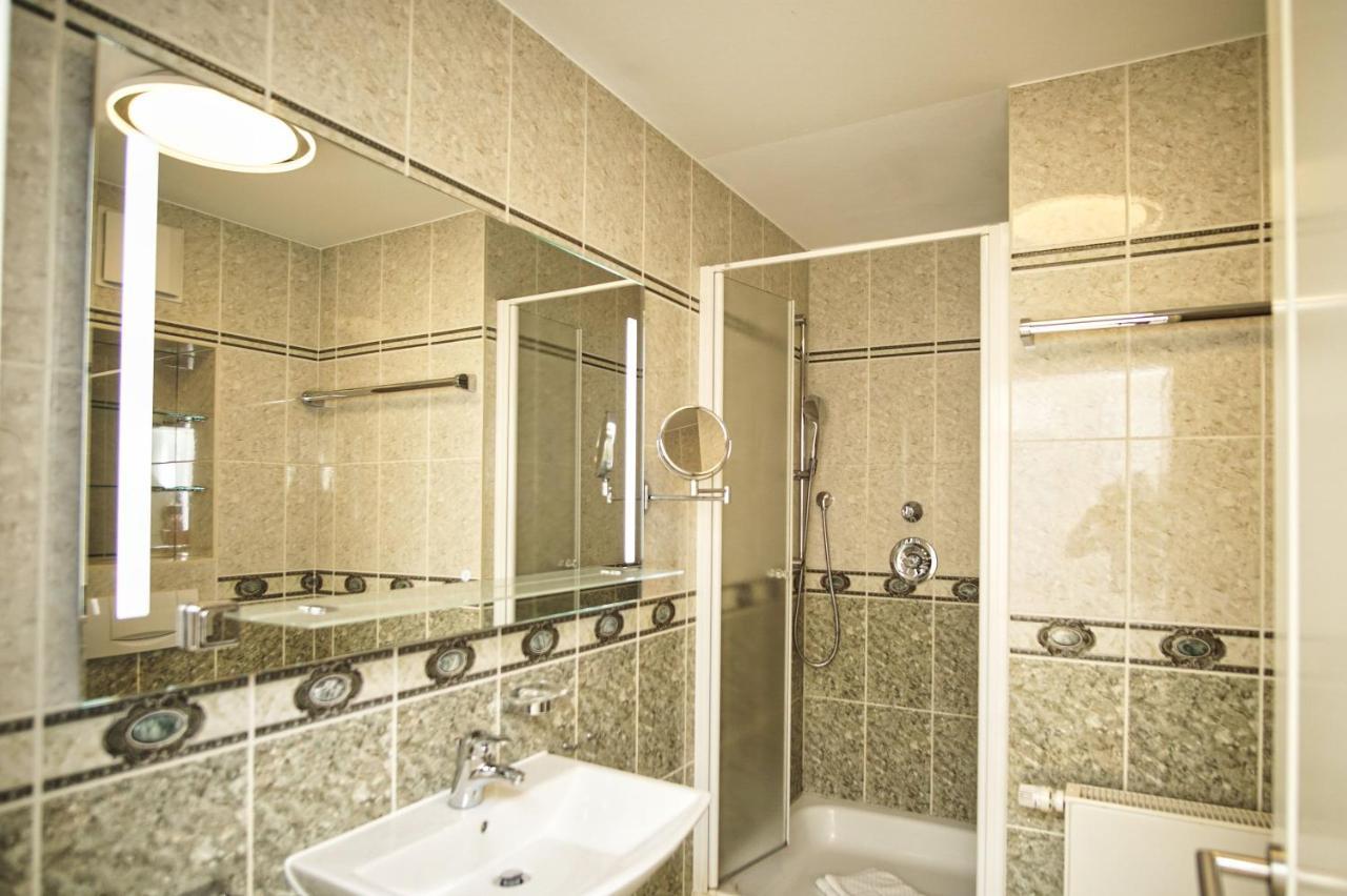Mit Meerblick Und Balkon, Gratis Nutzung Vom Ahoi Erlebnisbad Und Sauna In Sellin - Meeresblick Fewo 25 Goehren  Exteriör bild